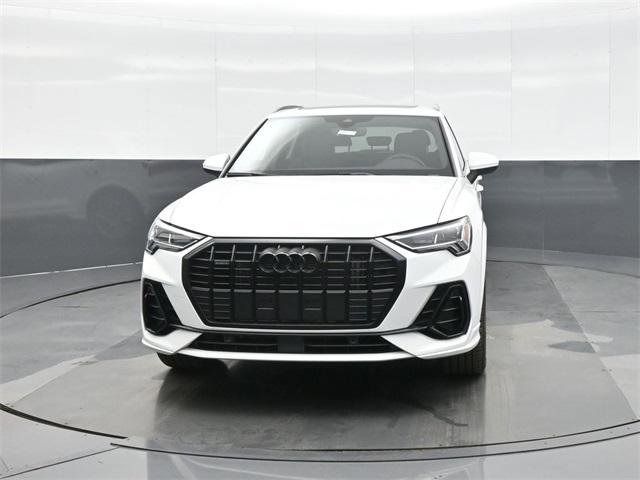 New 2025 Audi Q3 2.0T Premium image 2