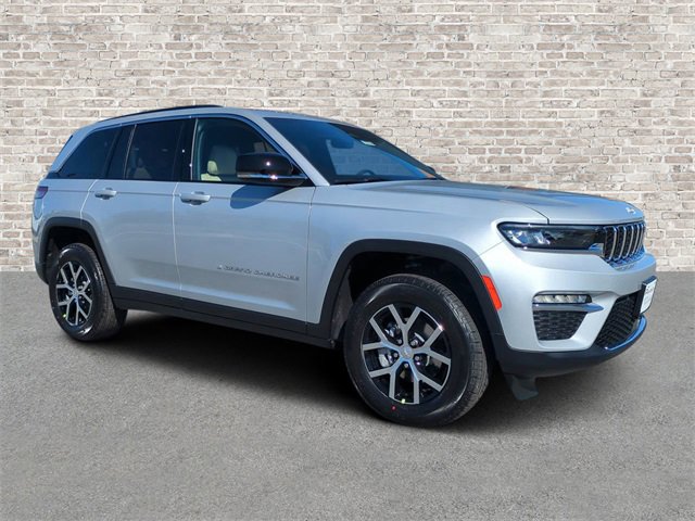 New 2025 Jeep Grand Cherokee Limited w/ Trailer Tow Package