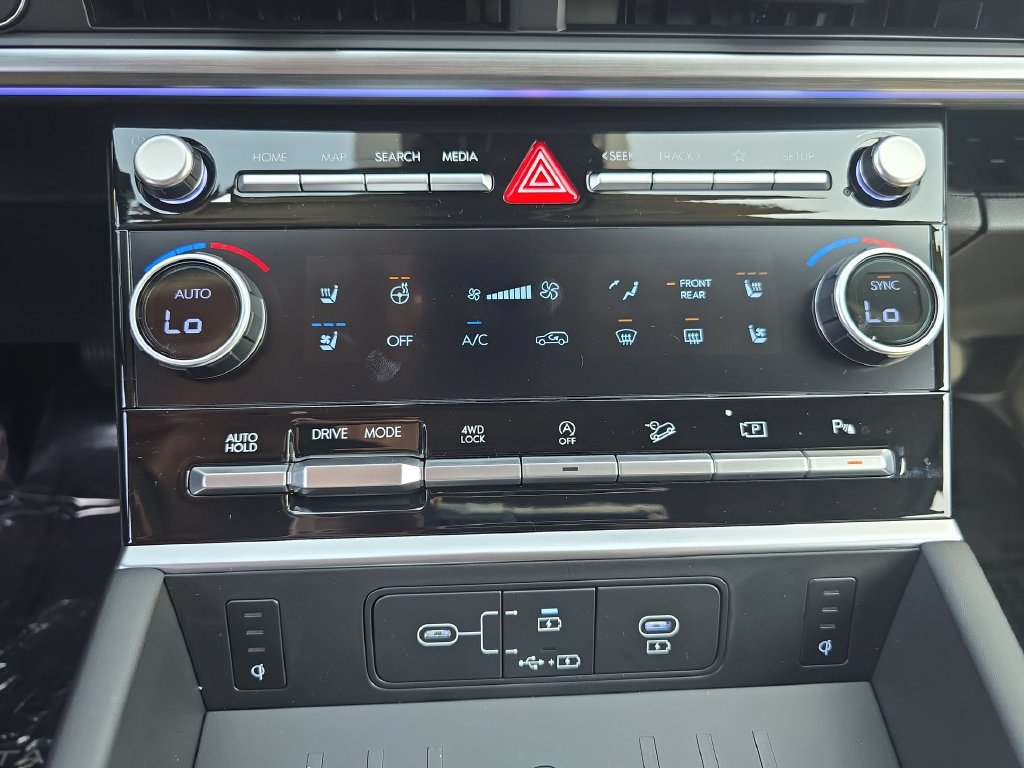 New 2026 Hyundai Santa Fe Limited AWD/4WD image 18