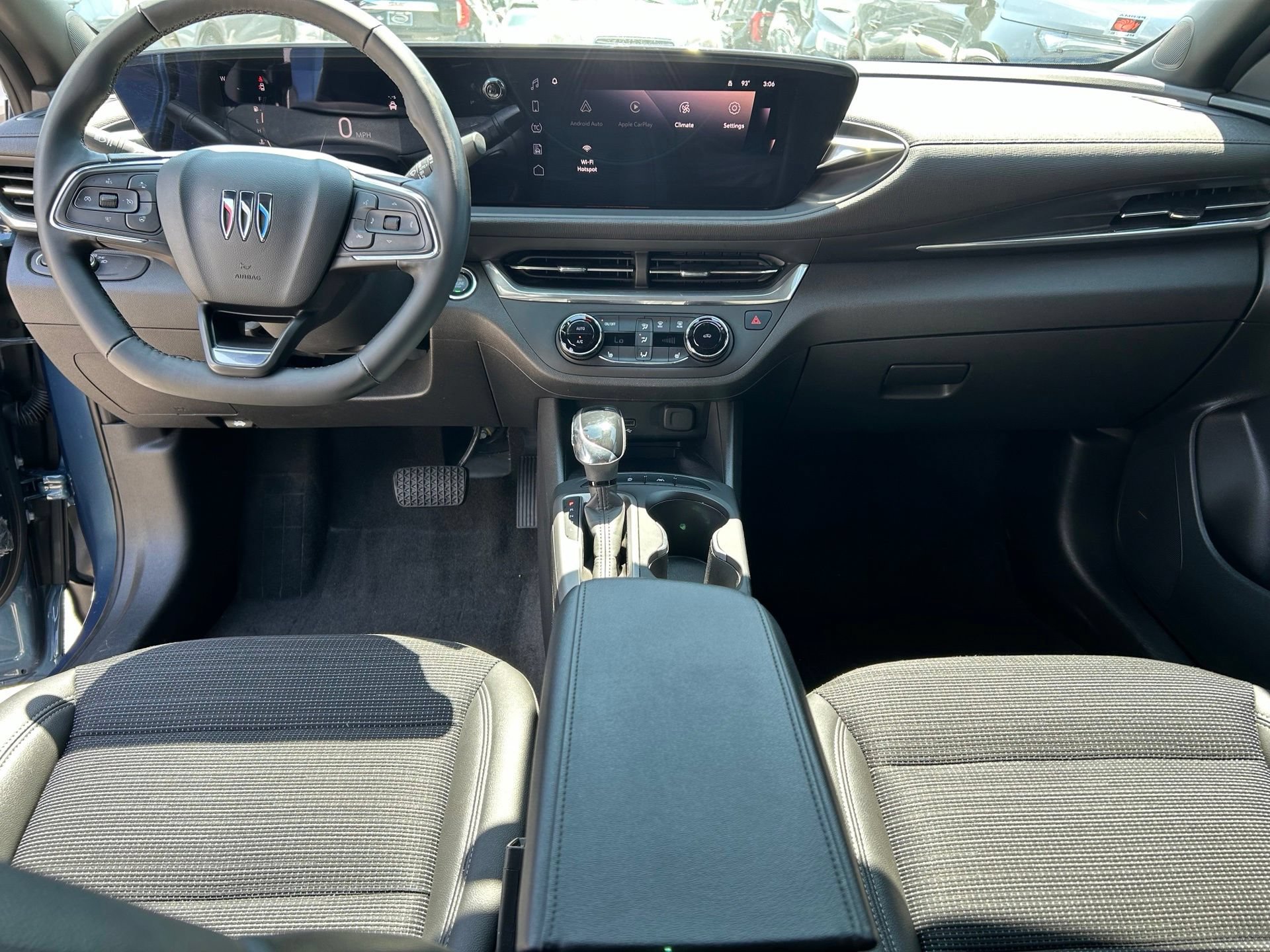 Used 2024 Buick Envista Preferred w/ Convenience I Package FWD image 28