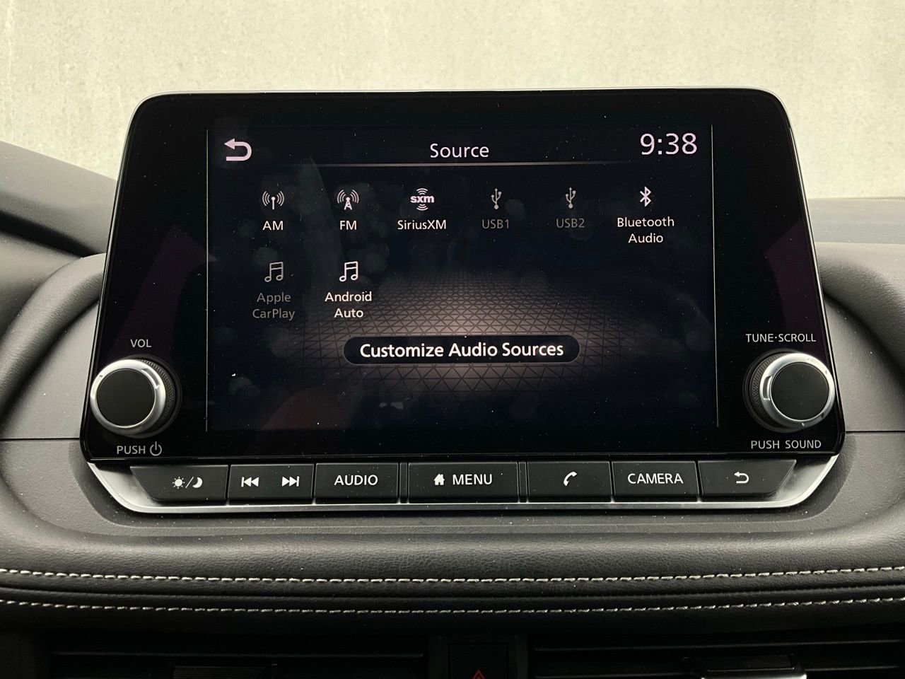 Used 2025 Nissan Rogue SV image 30