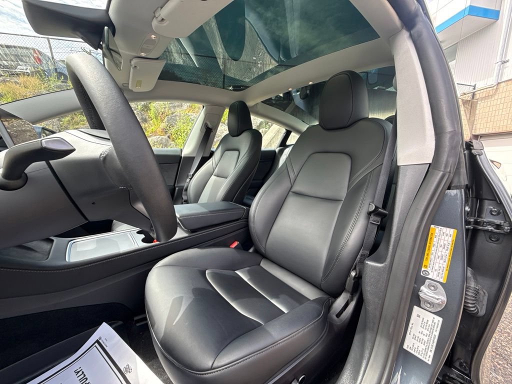Used 2023 Tesla Model 3 Standard Range RWD image 14