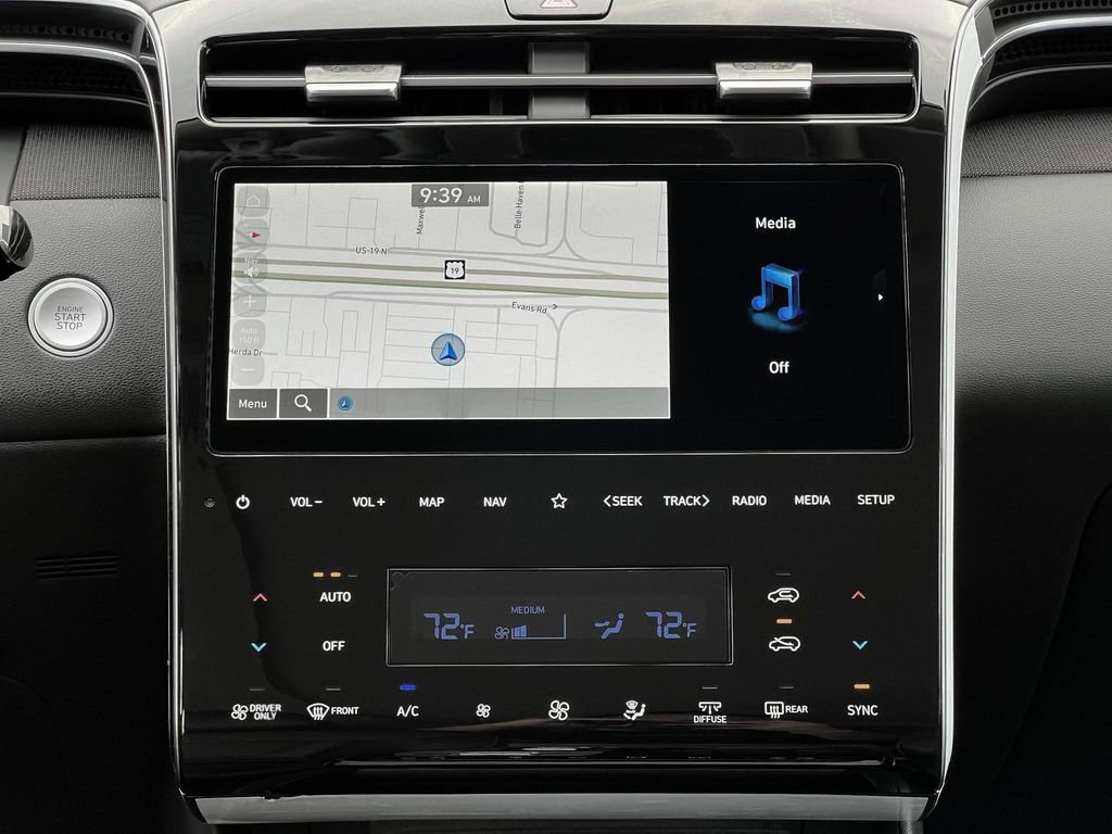 Used 2024 Hyundai Tucson Limited image 19