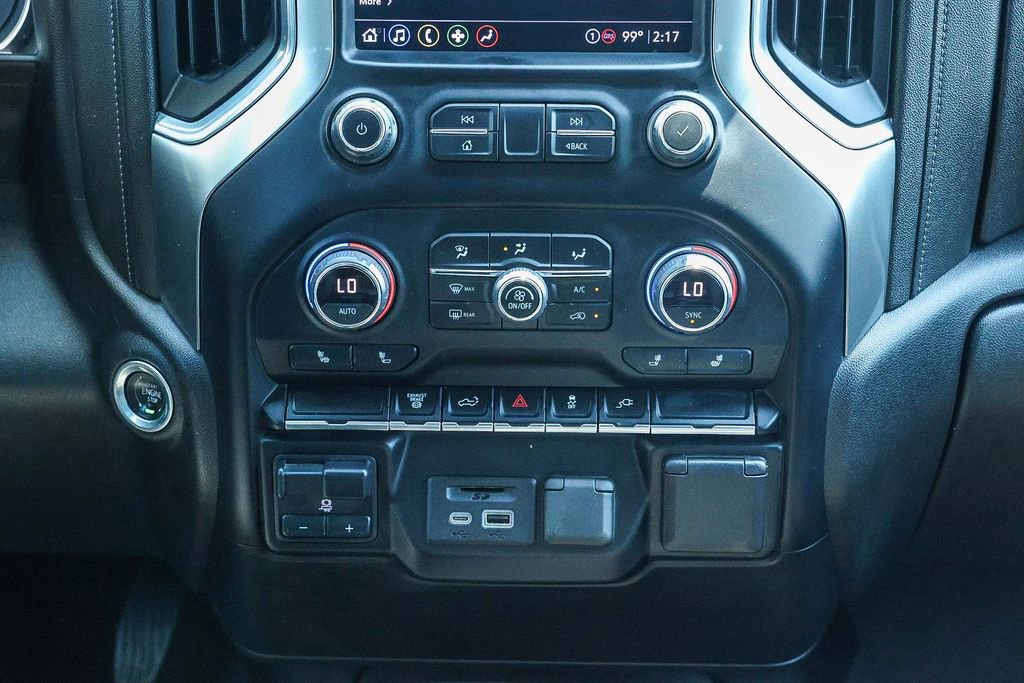 Used 2022 Chevrolet Silverado 3500 LTZ image 25