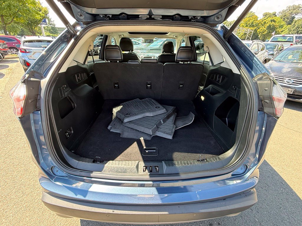 Used 2019 Ford Edge SEL w/ Equipment Group 201A AWD/4WD image 28
