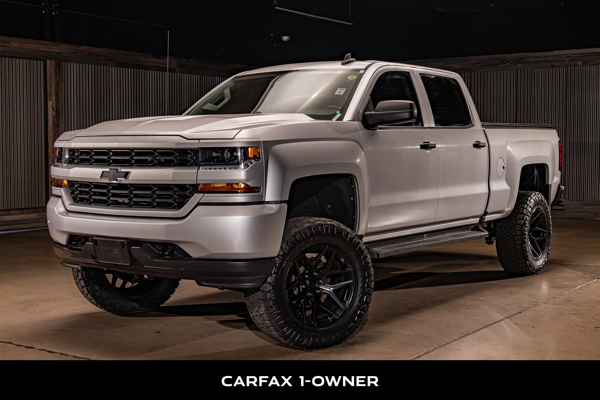 Used 2018 Chevrolet Silverado 1500 Custom w/ Custom Value Package AWD/4WD image 5