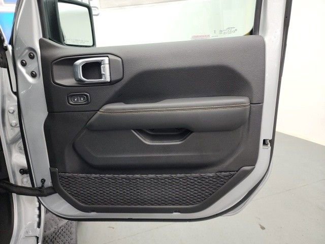 New 2024 Jeep Wrangler Unlimited Sahara image 30