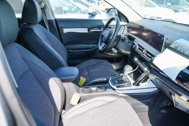 Used 2025 Kia Seltos X-Line AWD/4WD image 19