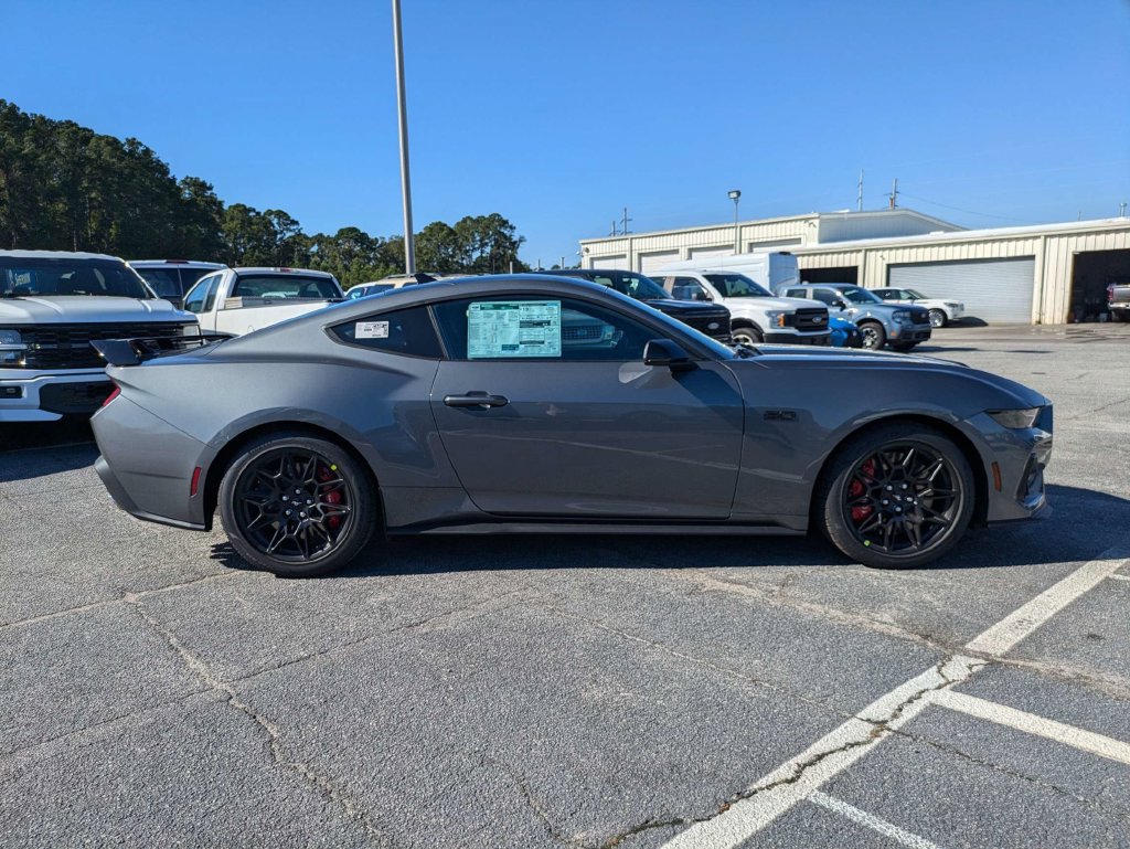 New 2026 Ford Mustang GT Premium w/ GT Performance Package RWD image 3