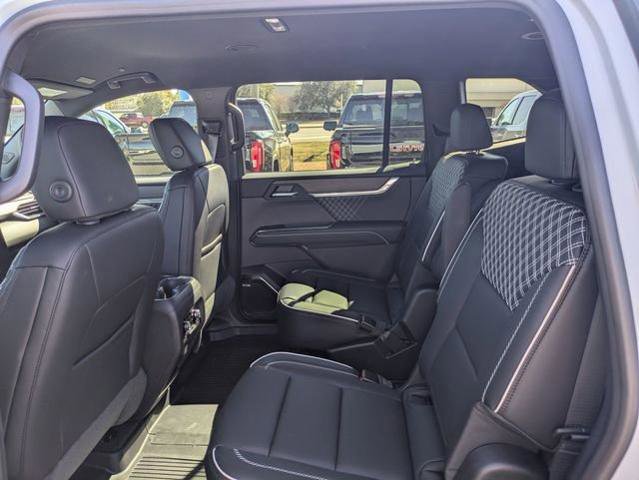 New 2026 GMC Acadia Denali w/ Super Cruise Package image 16