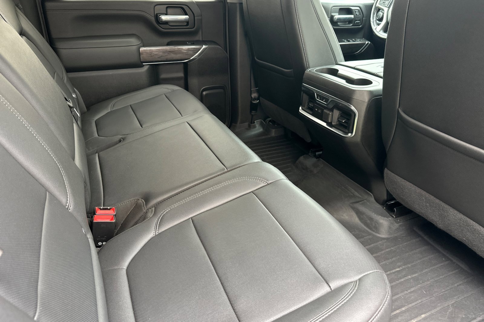 Used 2021 Chevrolet Silverado 2500 LTZ w/ Z71 Chrome Sport Edition image 18