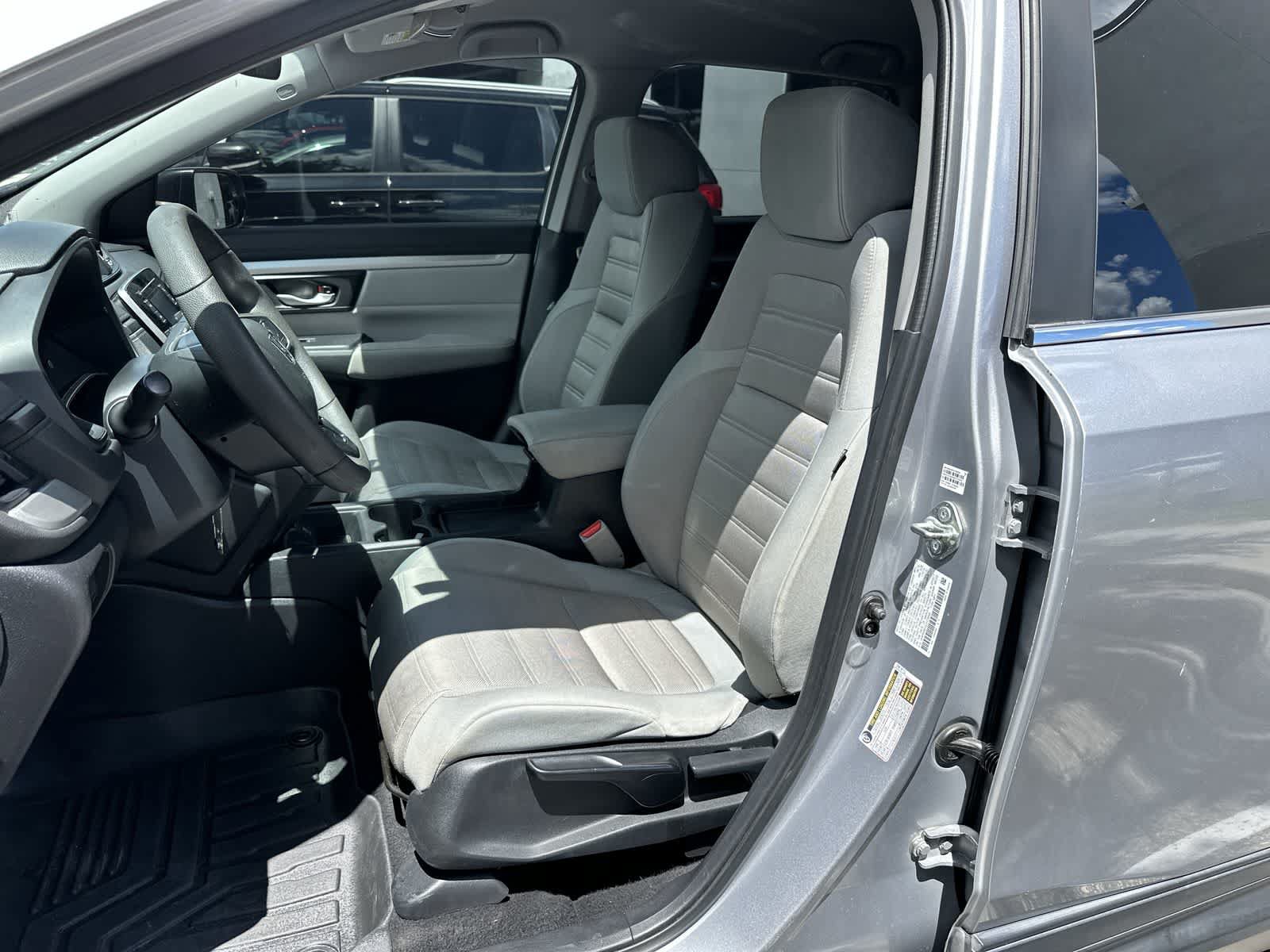 Used 2018 Honda CR-V LX image 3