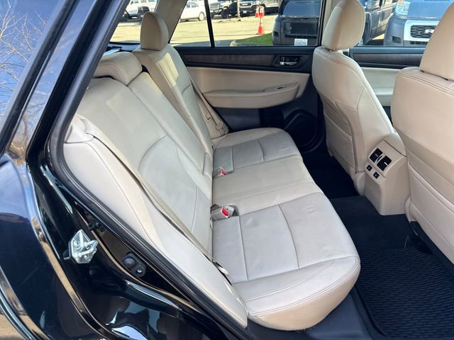 Used 2017 Subaru Outback 2.5i Limited image 12