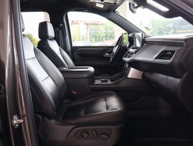 Used 2021 Chevrolet Suburban LT image 44
