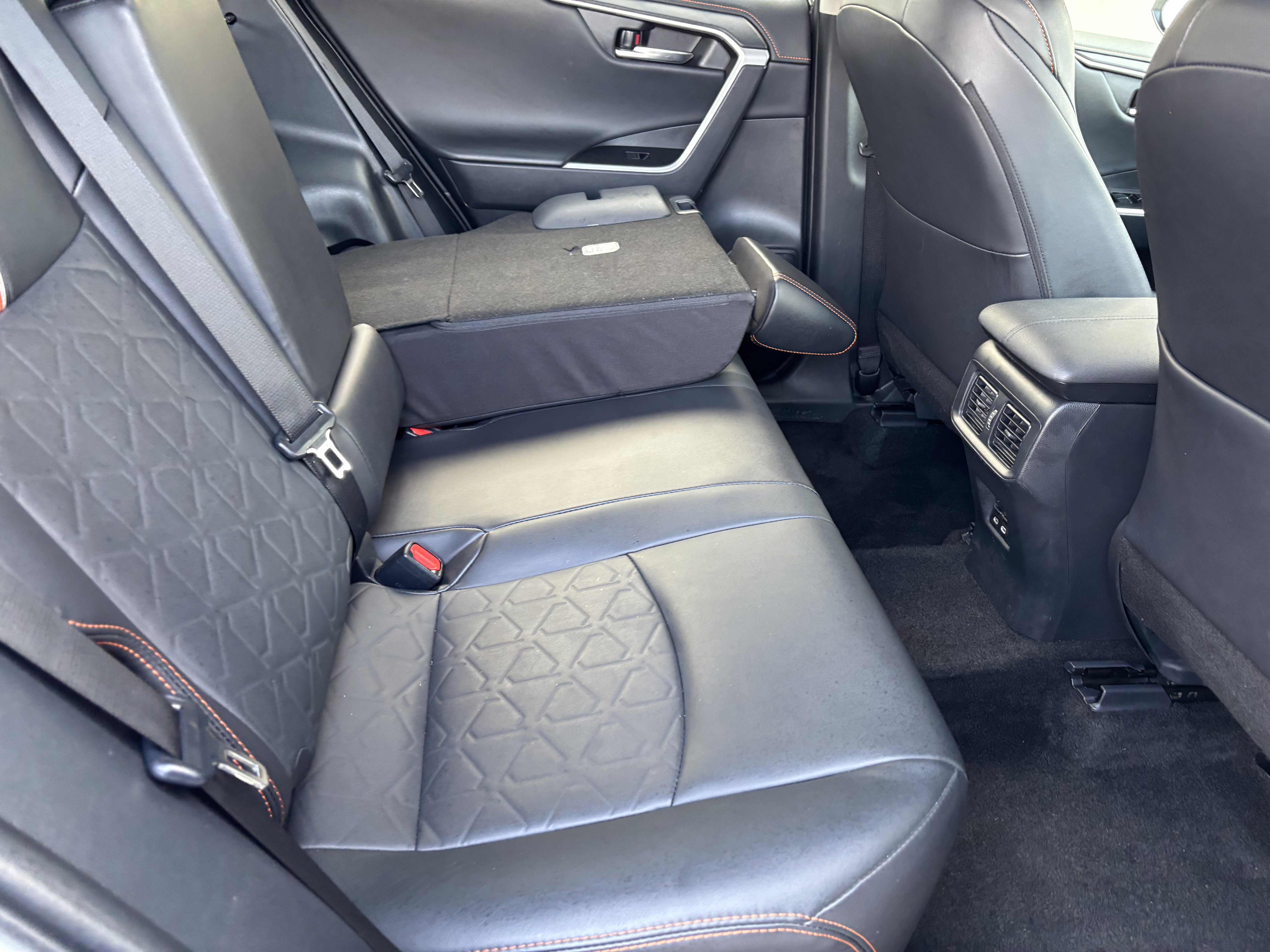 Used 2024 Toyota Prius LE image 27