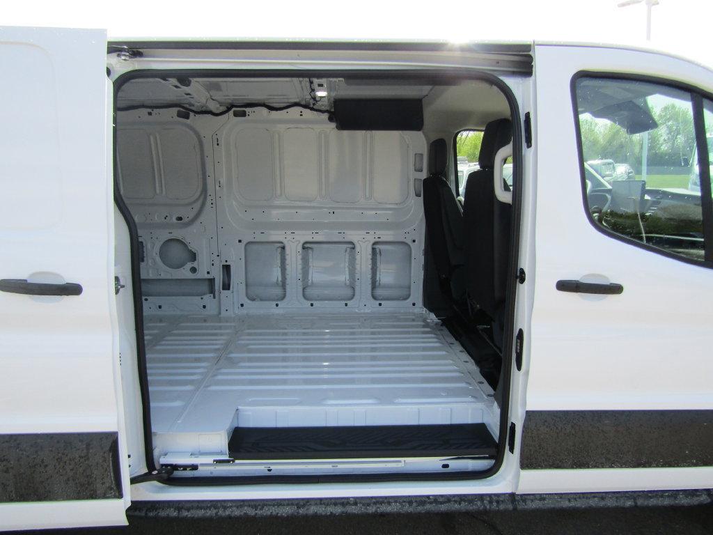 New 2026 Ford Transit 250 Low Roof RWD image 9