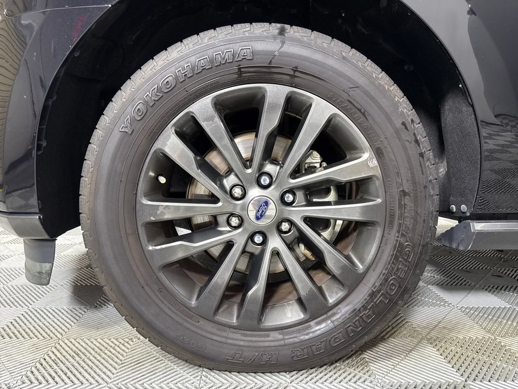 Used 2020 Ford Expedition Limited RWD image 25