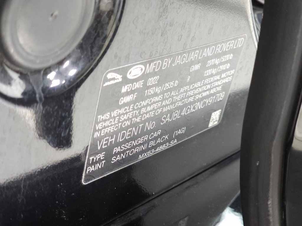 Used 2022 Jaguar XF R-Dynamic SE image 41