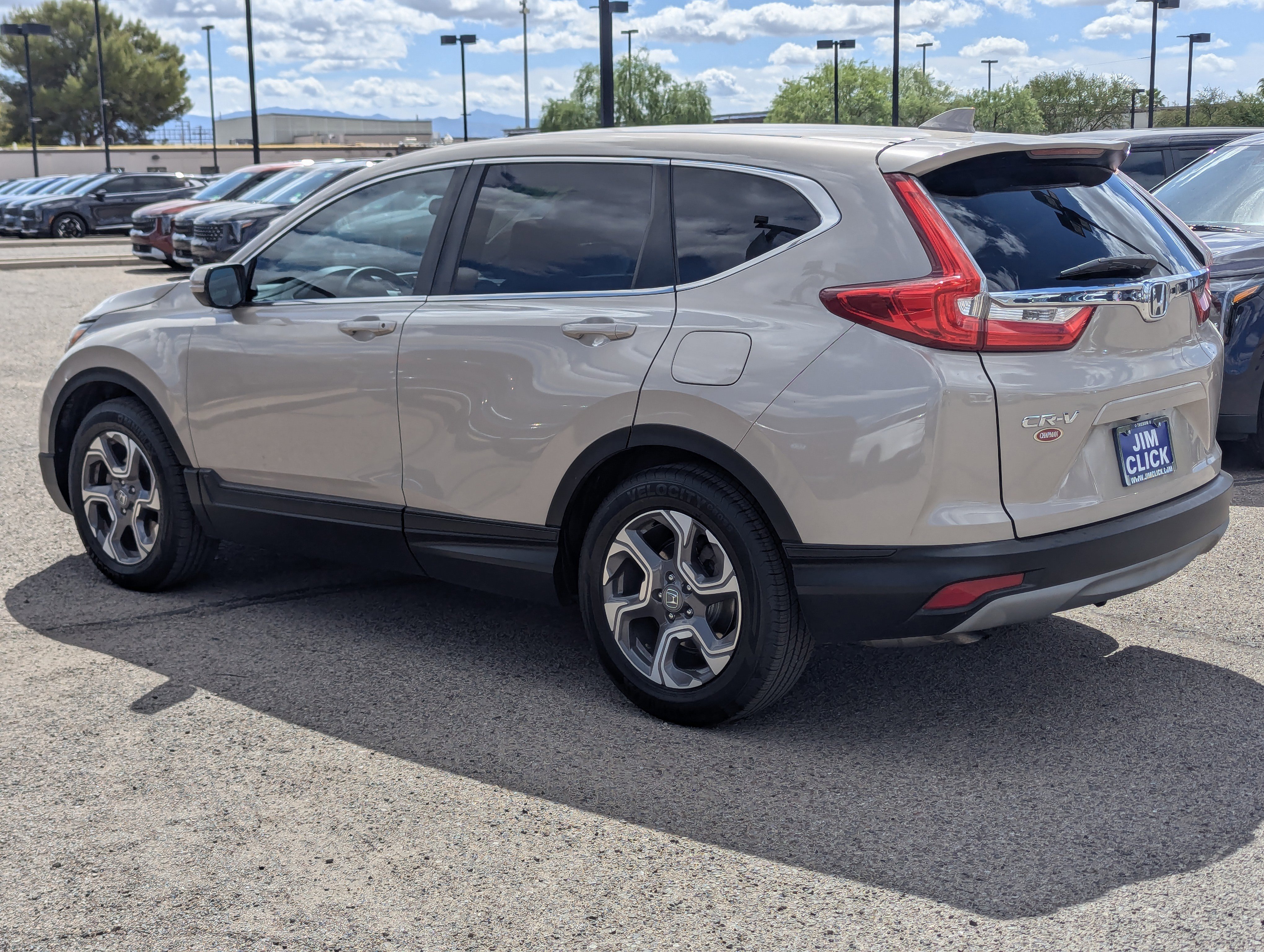 Used 2017 Honda CR-V EX image 4