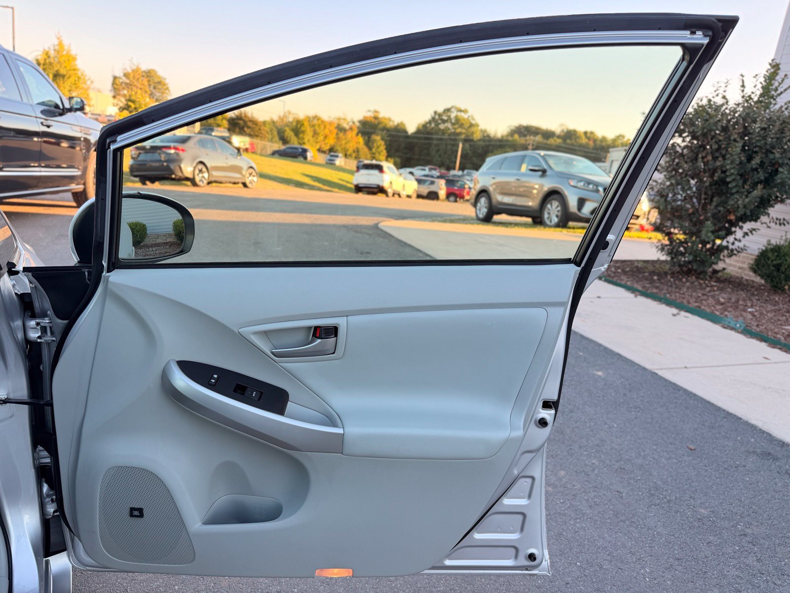 Used 2013 Toyota Prius Four FWD image 22