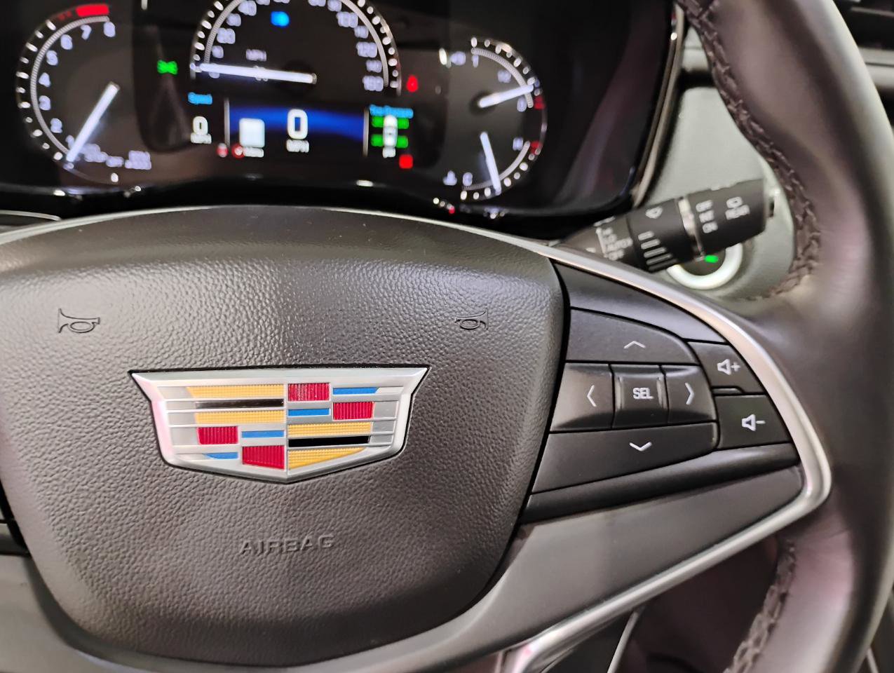 Used 2018 Cadillac XT5 Luxury w/ Driver Awareness Package image 35