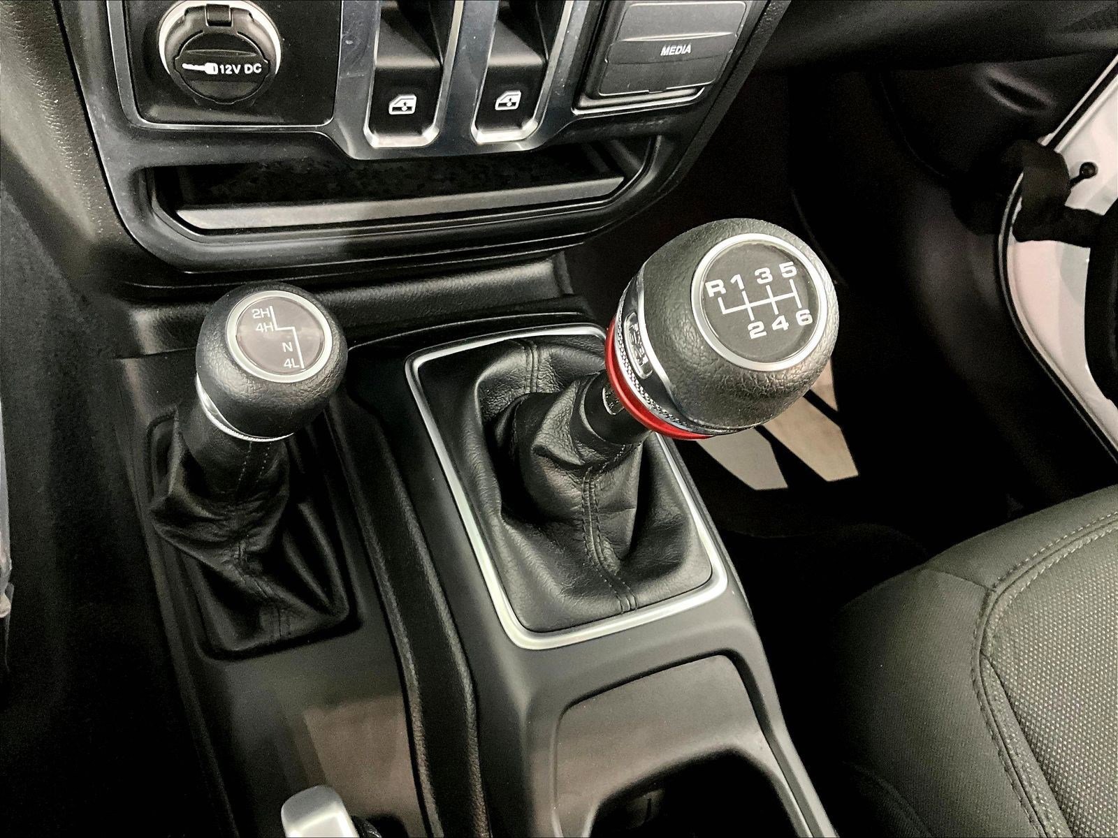 Used 2023 Jeep Wrangler Sport AWD/4WD image 39