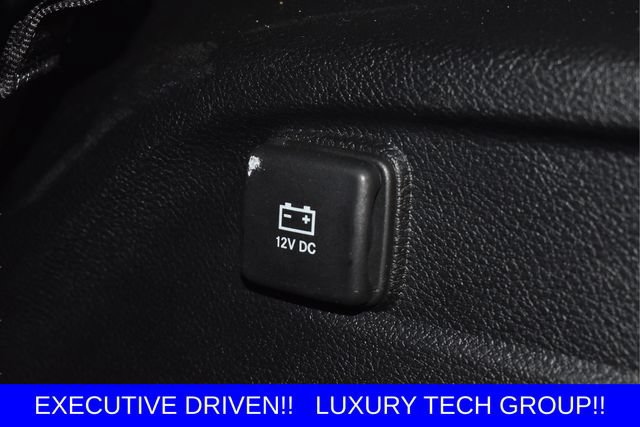 Used 2023 Jeep Grand Cherokee L Limited w/ Luxury Tech Group II AWD/4WD image 19