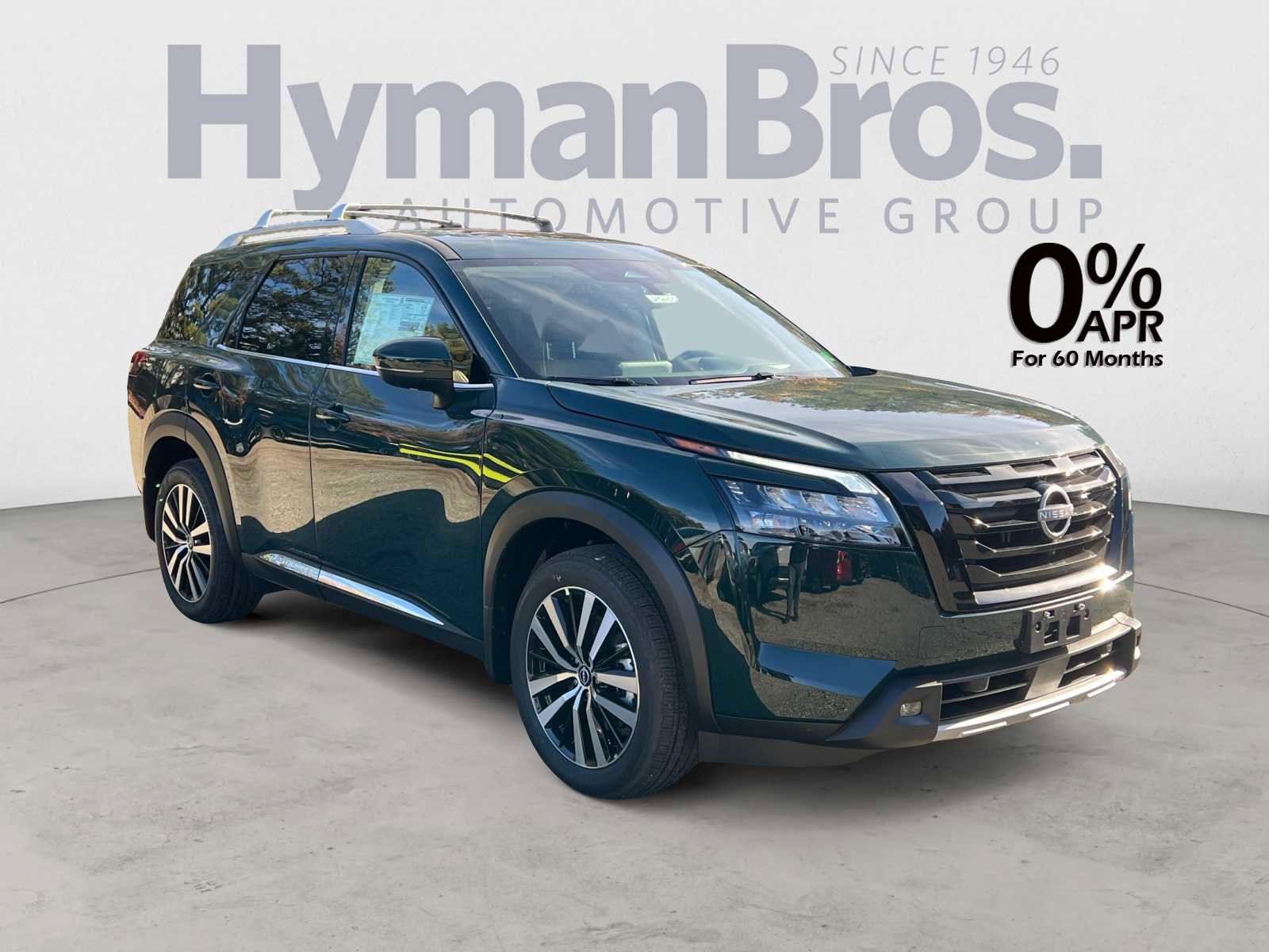 New 2025 Nissan Pathfinder Platinum w/ Black Appearance Package