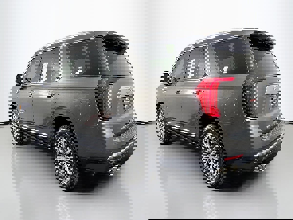 Used 2021 GMC Yukon Denali w/ Denali Premium Package image 8