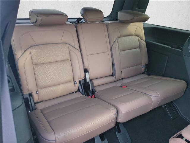Used 2025 Lincoln Navigator Black Label image 23
