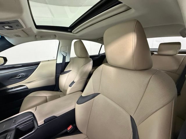 Used 2021 Lexus ES 350 w/ Premium Package FWD image 9