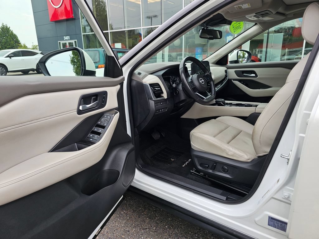 Used 2023 Nissan Rogue SL w/ SL Premium Package AWD/4WD image 21