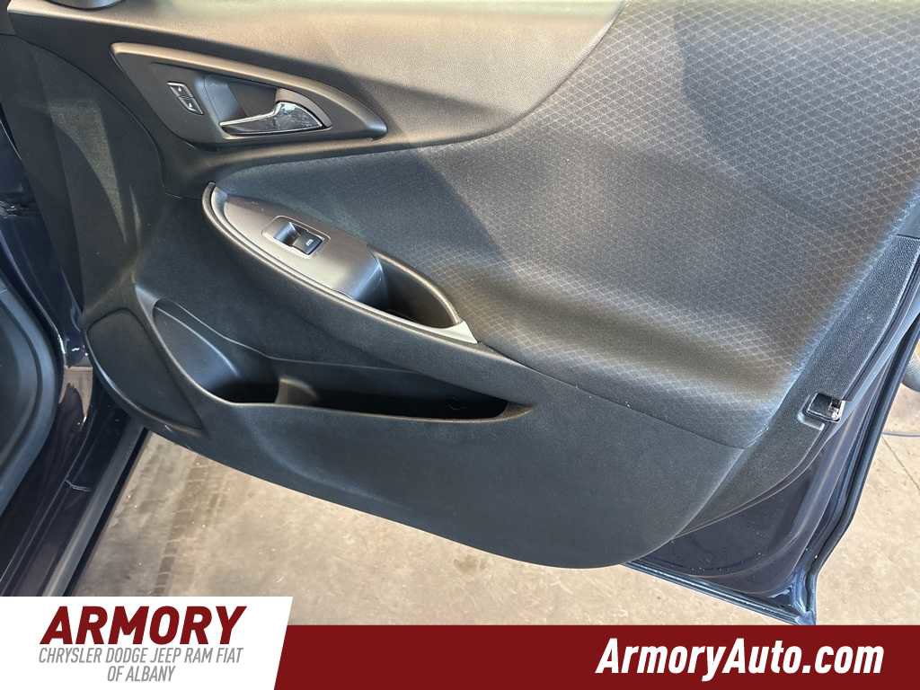 Used 2023 Chevrolet Malibu LT image 32
