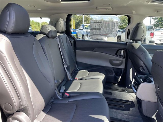 New 2026 Kia Carnival SX image 17