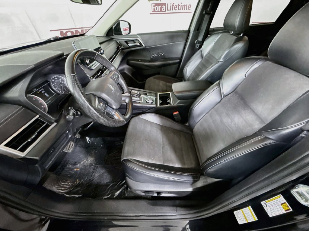 Used 2024 Mitsubishi Outlander SE AWD/4WD image 20