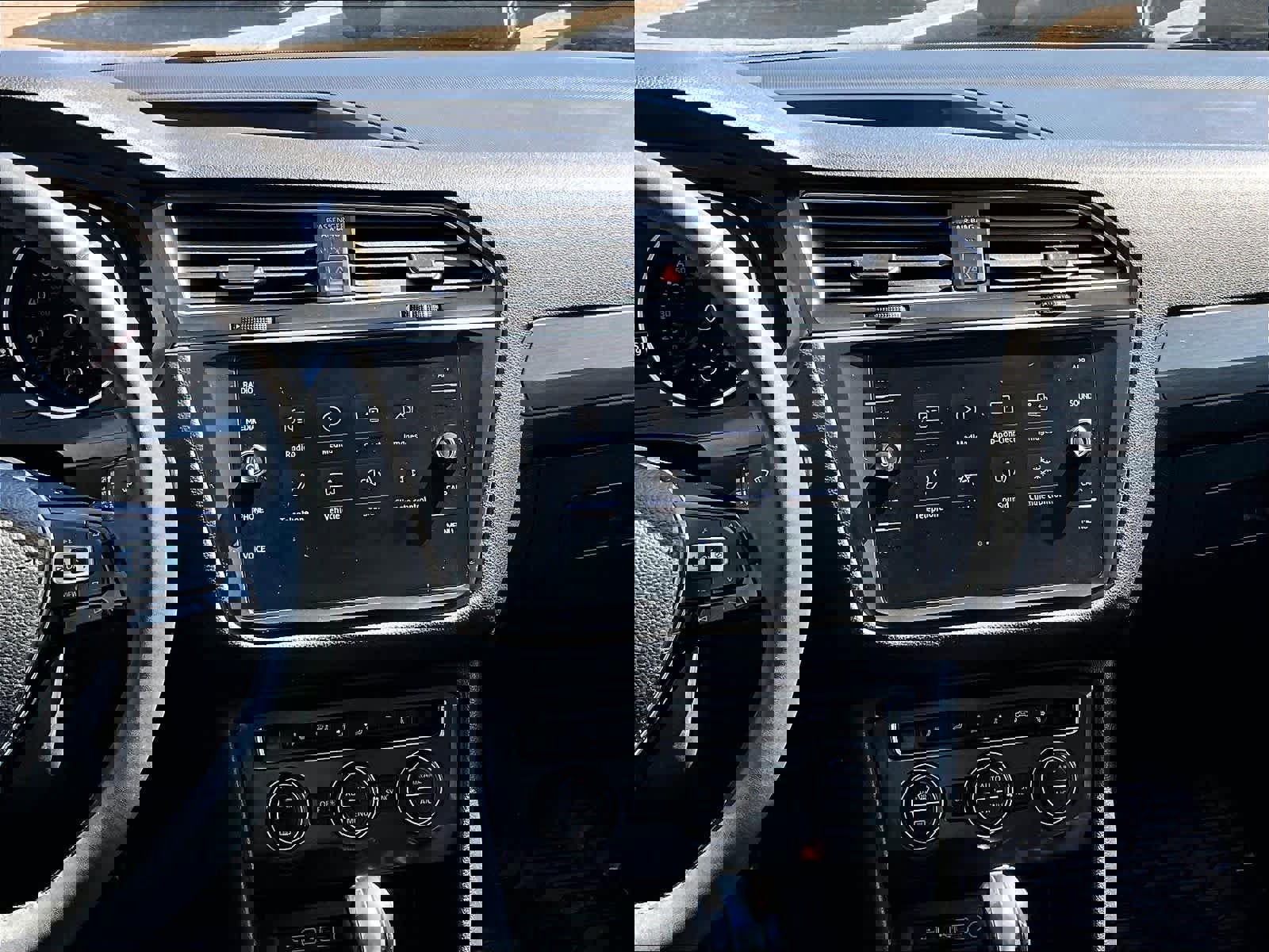 Used 2020 Volkswagen Tiguan SE AWD/4WD image 18