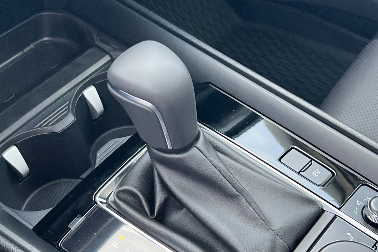 New 2026 MAZDA CX-50 2.5 Hybrid w/ Premium Plus Pkg image 18