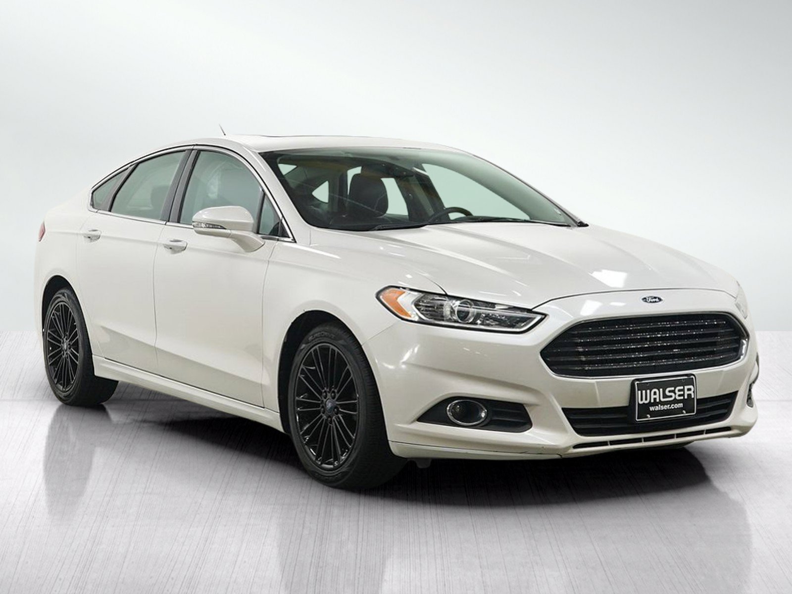 Used 2014 Ford Fusion SE w/ Equipment Group 202A FWD image 7