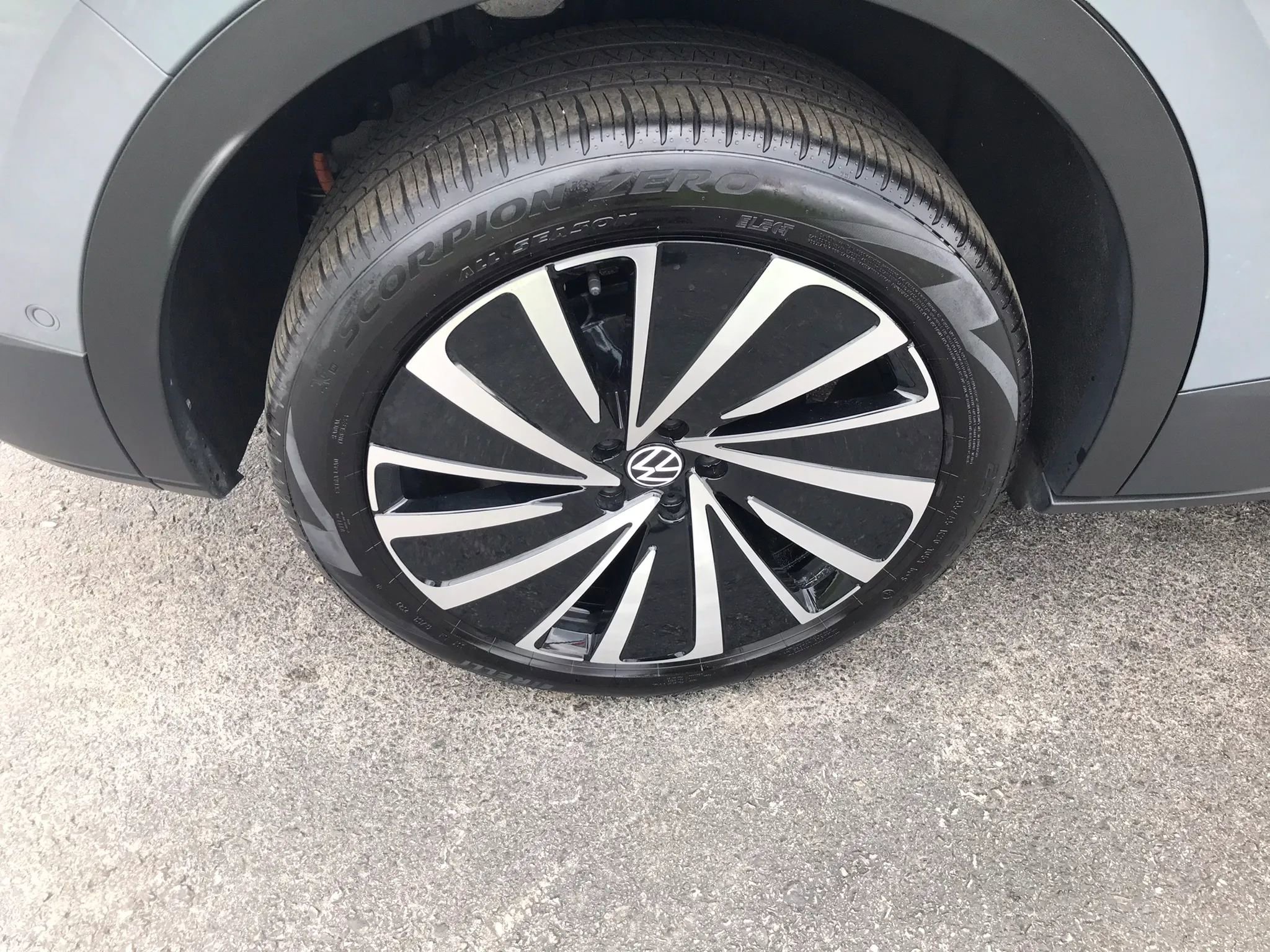 Used 2023 Volkswagen ID.4 Pro S Plus image 46