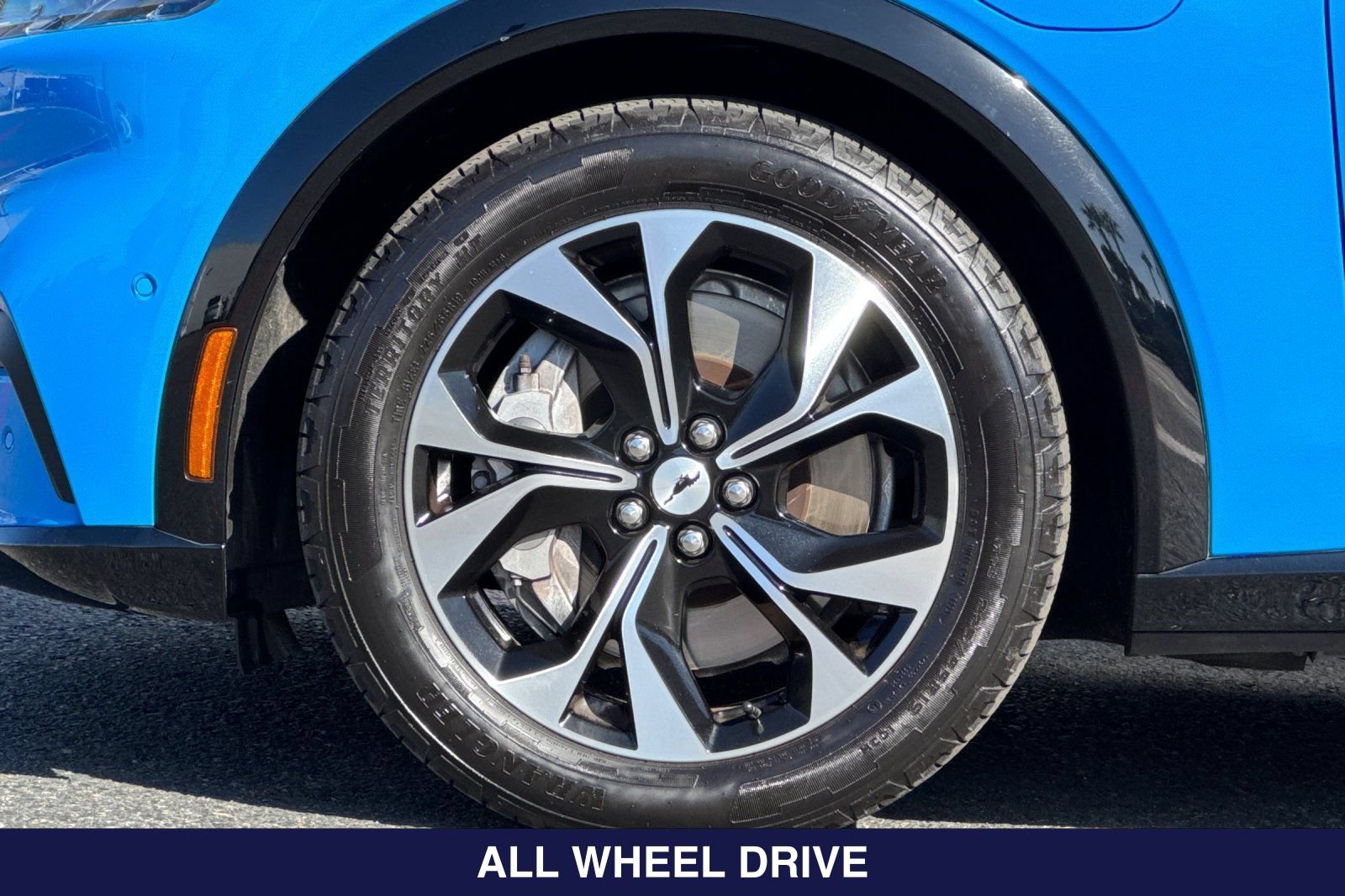 Used 2023 Ford Mustang Mach-E Premium AWD/4WD image 28