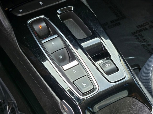 Used 2022 Chevrolet Bolt EUV LT w/ Convenience Package image 32