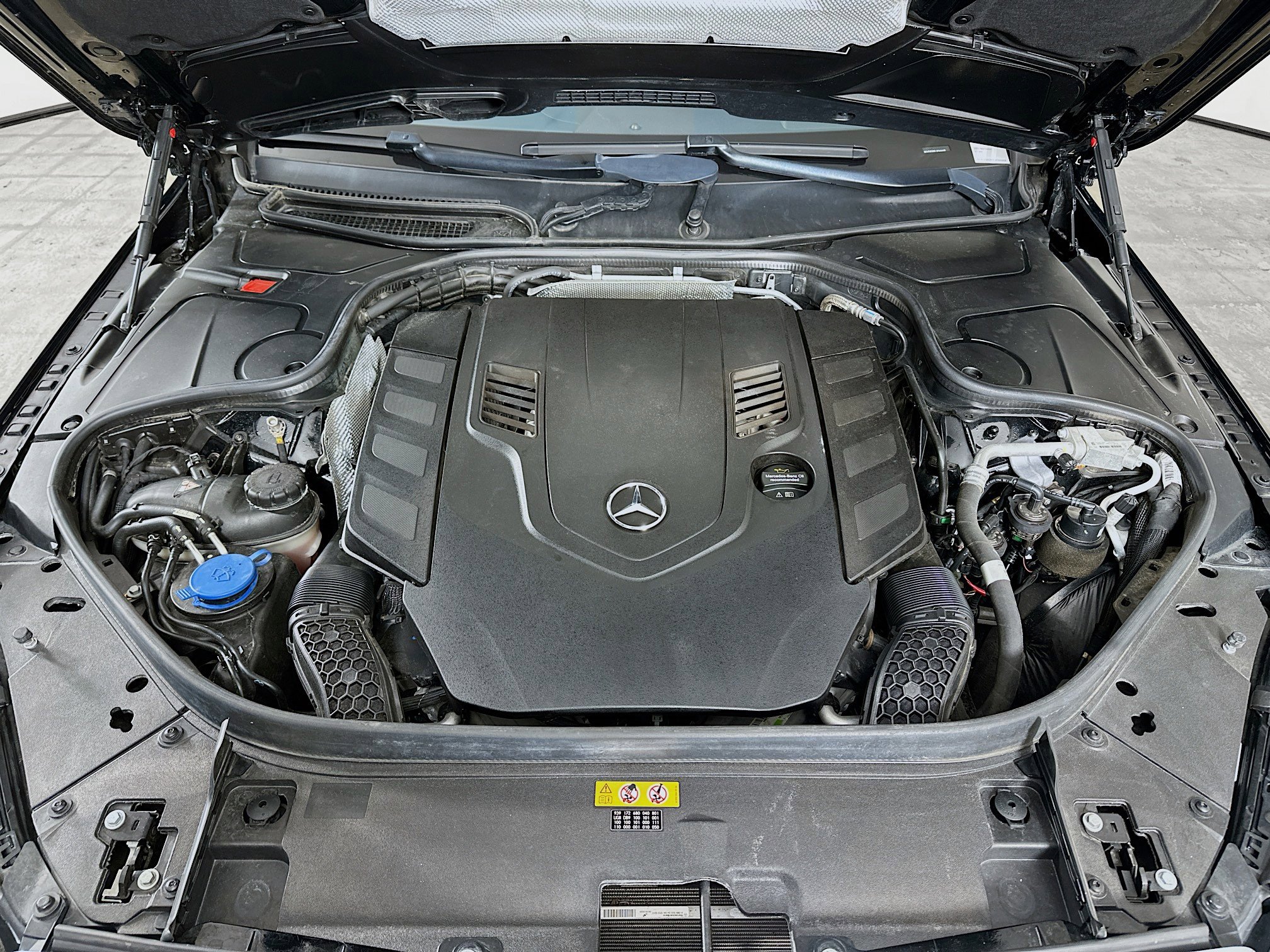Used 2020 Mercedes-Benz S 560 Sedan image 34
