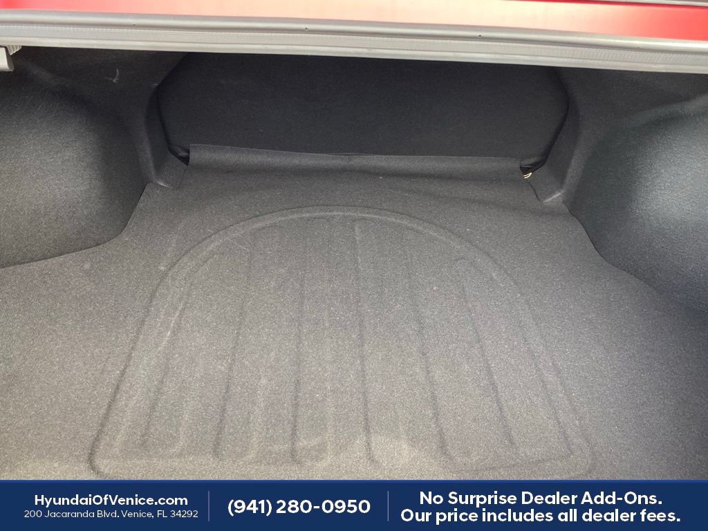 Certified 2025 Hyundai Elantra Sport FWD image 18