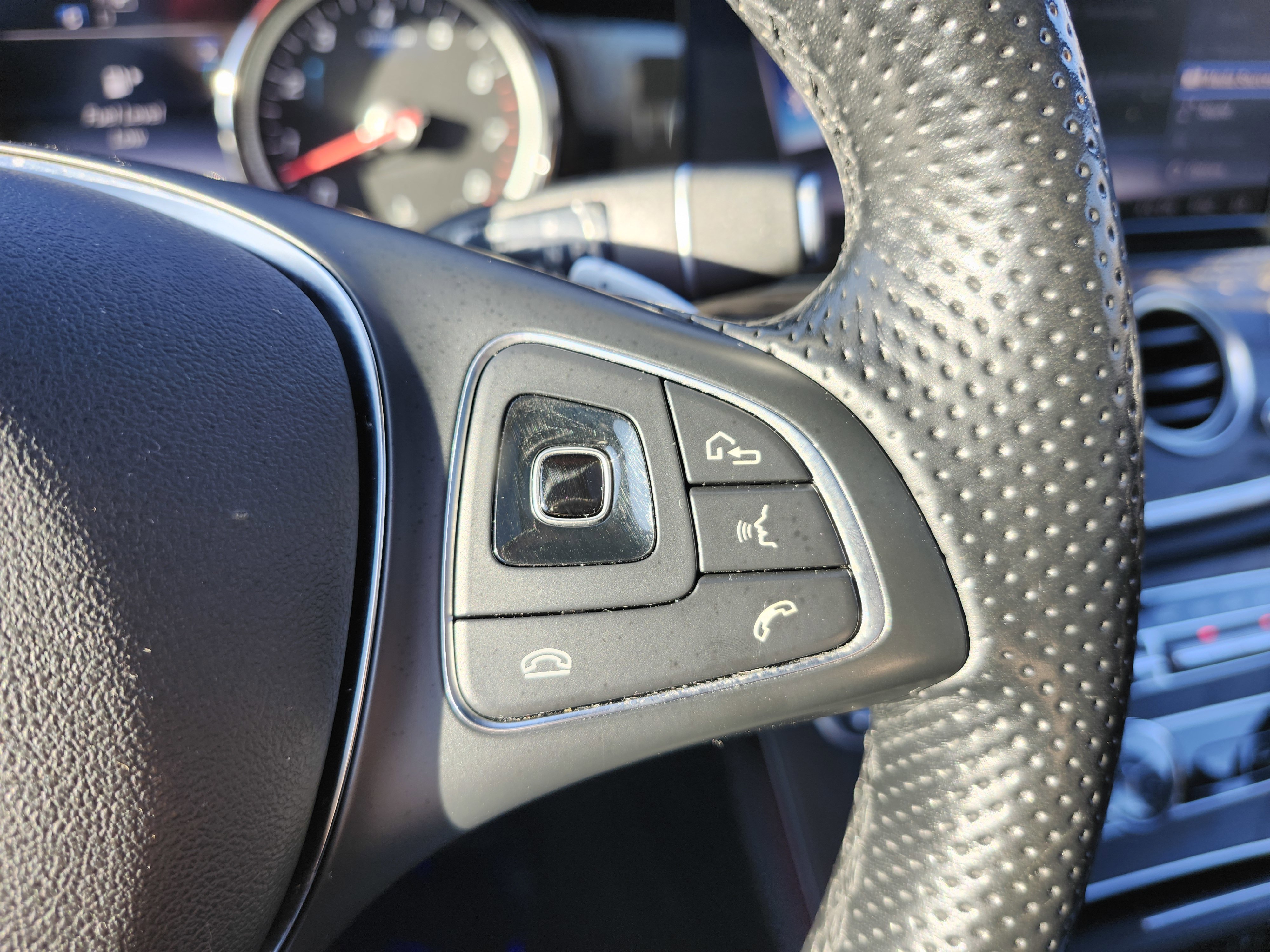 Used 2018 Mercedes-Benz E 400 E 400 w/ Premium 1 Package image 37