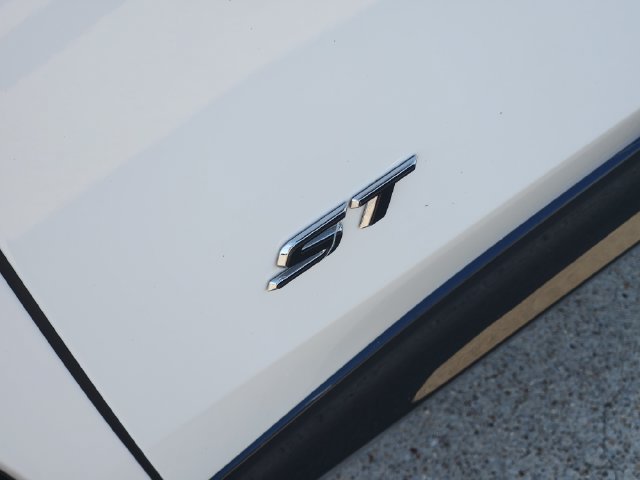 Used 2025 Buick Envista Sport Touring w/ Convenience II Package FWD image 9