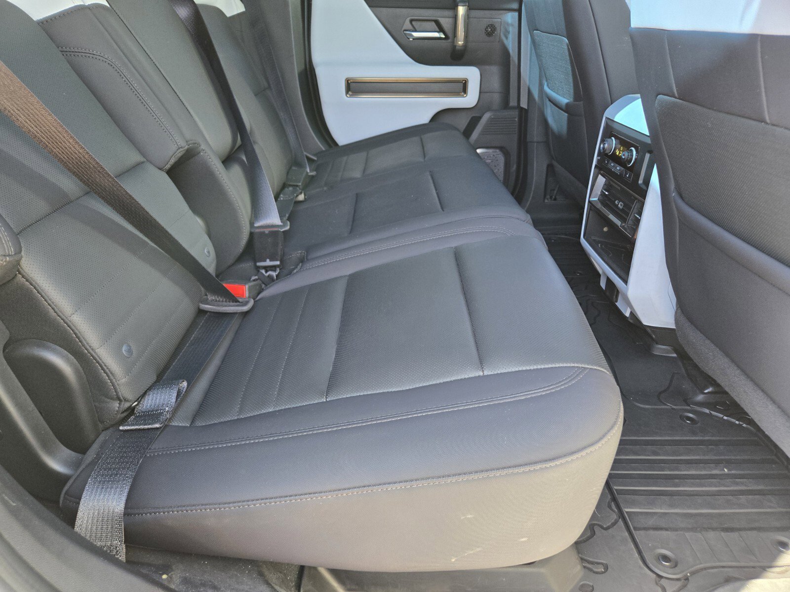 Used 2025 GMC Hummer EV 2X AWD/4WD image 14