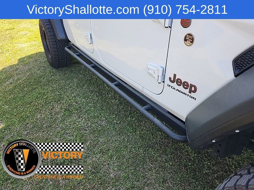 Certified 2024 Jeep Gladiator Mojave w/ Technology Group AWD/4WD image 29