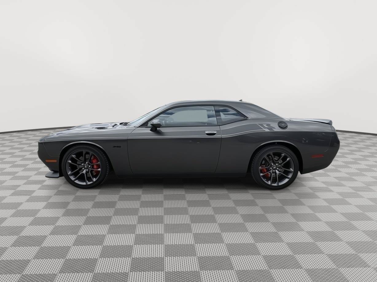 Used 2023 Dodge Challenger R/T w/ Performance Handling Group RWD image 2