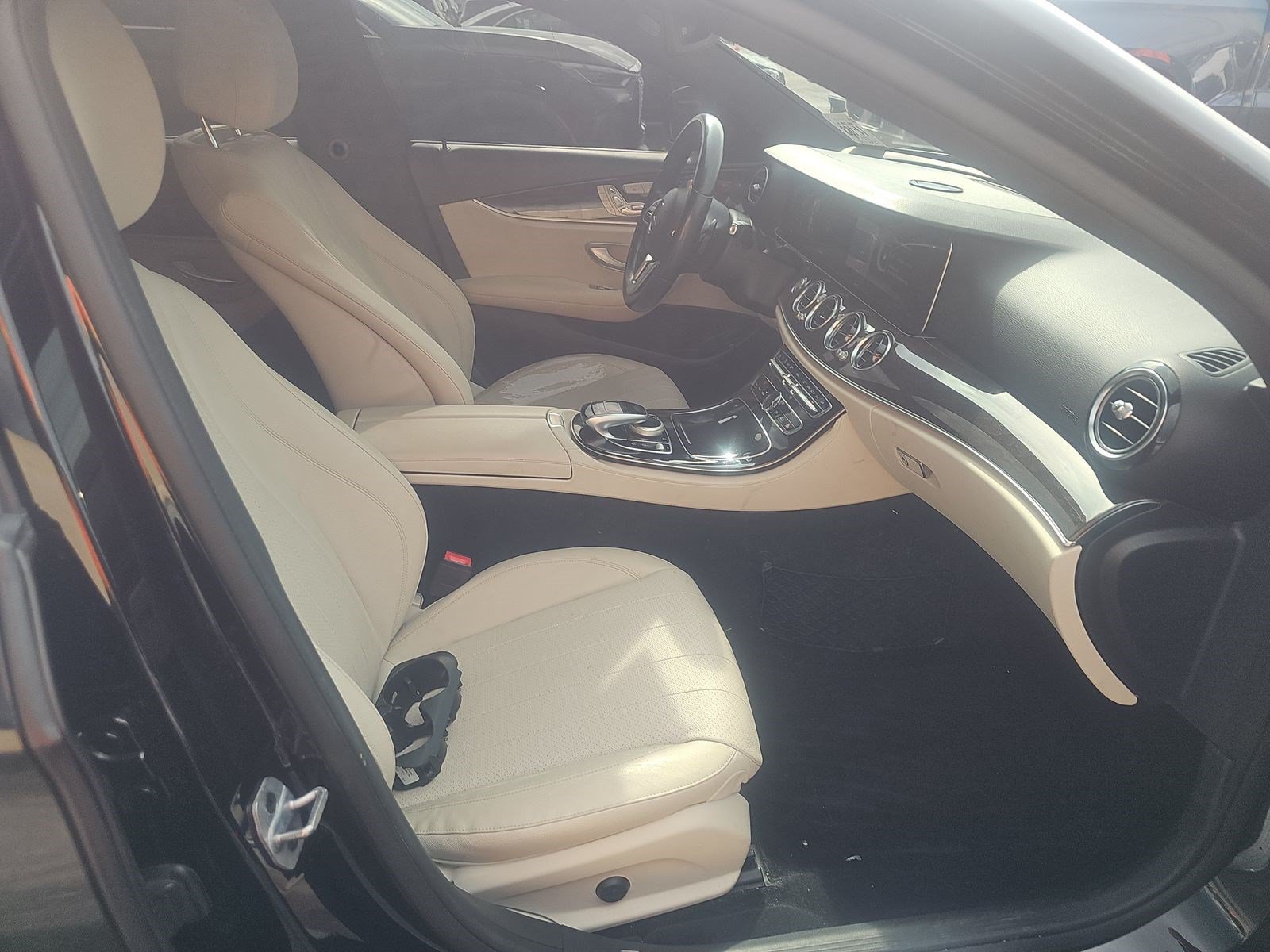 Used 2019 Mercedes-Benz E 300 w/ Premium 1 Package image 10