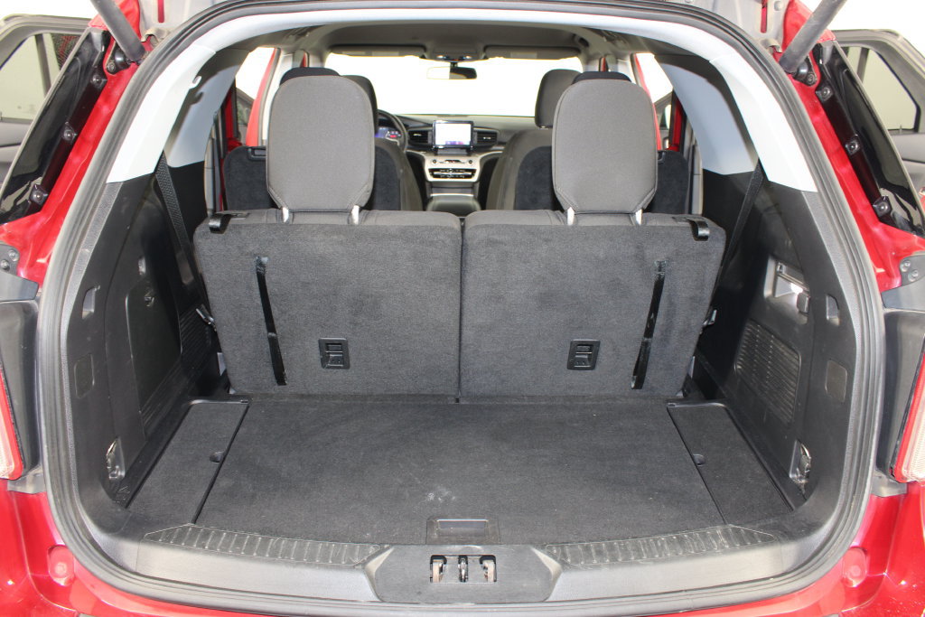 Used 2022 Ford Explorer XLT RWD image 19